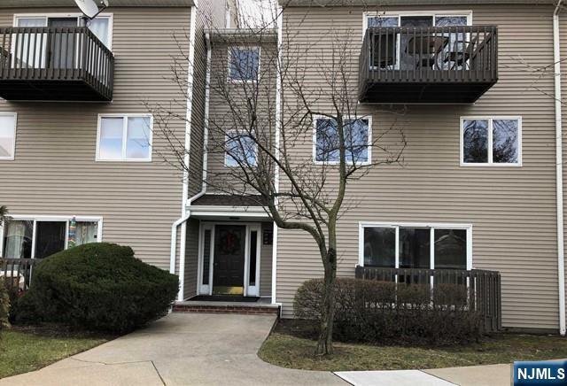property at 13 Presidential Dr