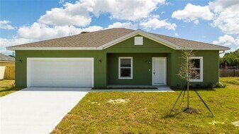1474 Healey St NW in Palm Bay, FL - Building Photo