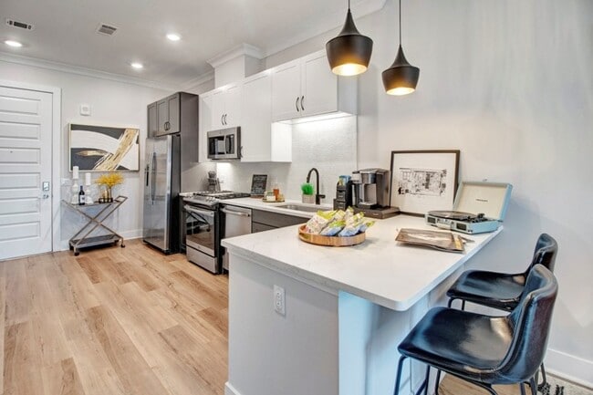 z-032526-Crossroads at the Gulch Apartments in Nashville, TN - Foto de edificio - Building Photo