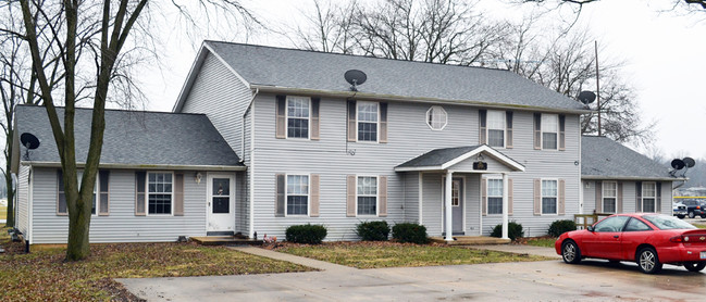 1200 Illinois 140 in Greenville, IL - Foto de edificio - Building Photo