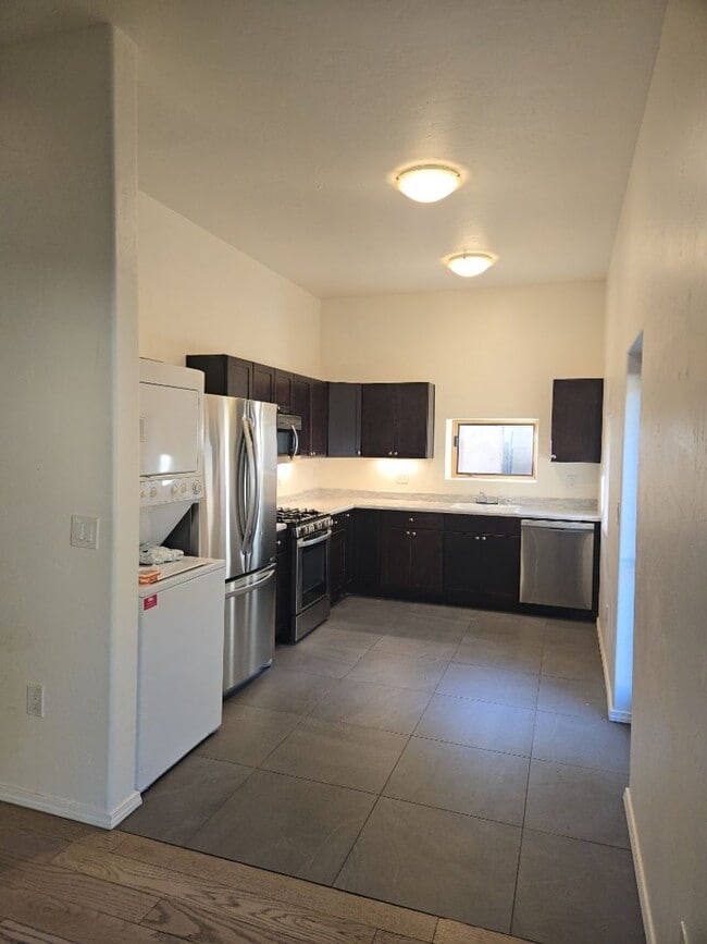 2913 Camilo Ln NW in Albuquerque, NM - Building Photo - Building Photo