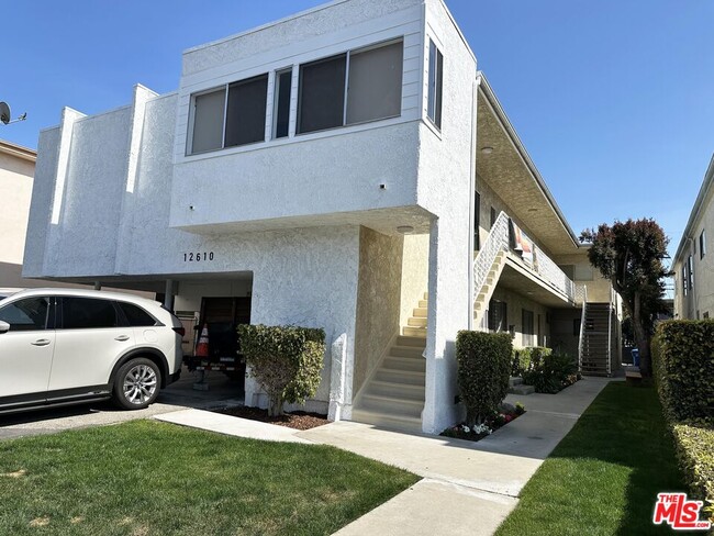 12610 Caswell Ave in Los Angeles, CA - Building Photo - Building Photo