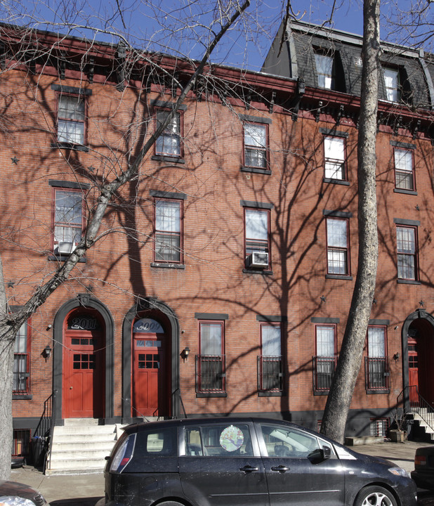 2009 Green St in Philadelphia, PA - Foto de edificio