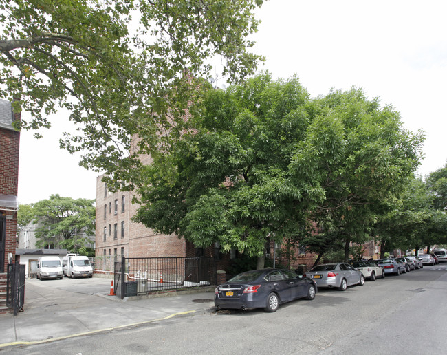 861 48th St in Brooklyn, NY - Building Photo - Building Photo