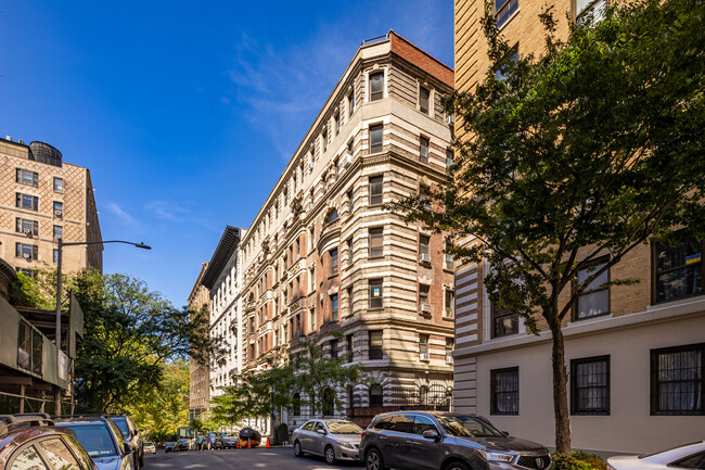 The Schuyler Arms in New York, NY - Building Photo - Building Photo