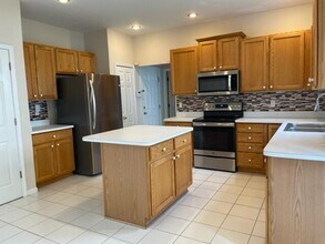 668 Boston Ct in Ann Arbor, MI - Building Photo - Building Photo