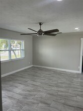 717 Sunset Cove in Madeira Beach, FL - Building Photo - Building Photo