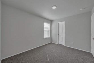 225 Pecos Dr in Huntsville, TX - Building Photo - Building Photo