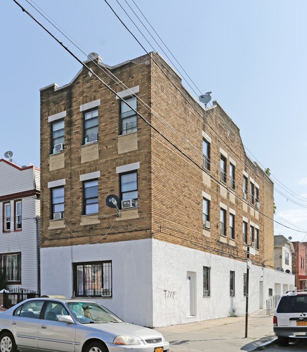 3773 104th St in Corona, NY - Building Photo