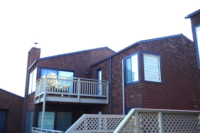 282 Headlands Ct in Sausalito, CA - Building Photo - Building Photo