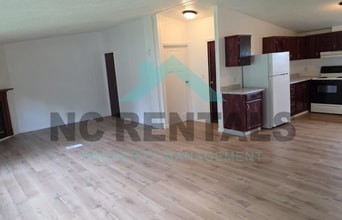 3155 Mountain Brook Trail in Winston-Salem, NC - Building Photo - Building Photo