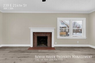 239 E 214th St in Euclid, OH - Building Photo - Building Photo