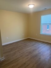 Saratoga Place in Suffolk, VA - Building Photo - Building Photo