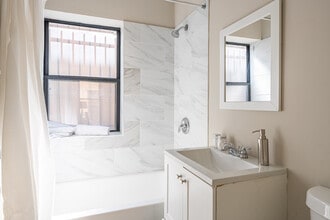 4611 South Drexel Blvd in Chicago, IL - Building Photo - Interior Photo