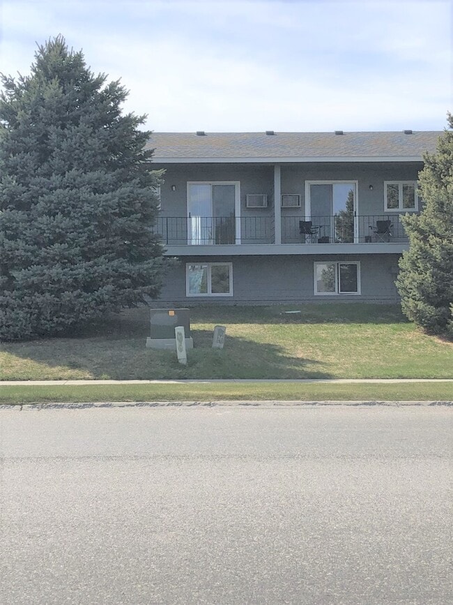1513 Westchester Square E in Billings, MT - Building Photo - Building Photo