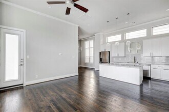 930 W 22nd St in Houston, TX - Building Photo - Building Photo