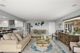 805 Ocean Ave in Seal Beach, CA - Building Photo - Building Photo