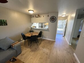 480 Kenolio Rd in Kihei, HI - Building Photo - Building Photo