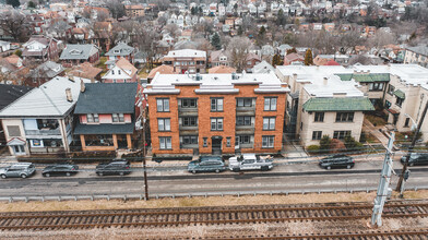 2820-2822 Broadway Ave in Pittsburgh, PA - Foto de edificio - Building Photo