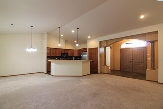 8806 W Skagit Ave in Kennewick, WA - Building Photo - Building Photo