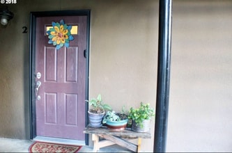 9333 N Lombard St, Unit 2 in Portland, OR - Building Photo - Building Photo