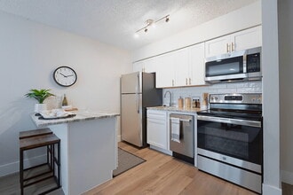 Trellis Canyon Creek in Richardson, TX - Building Photo - Building Photo