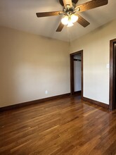 2323 S Logan Ave in Milwaukee, WI - Foto de edificio - Building Photo
