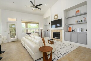 28050 N 110th Pl in Scottsdale, AZ - Building Photo