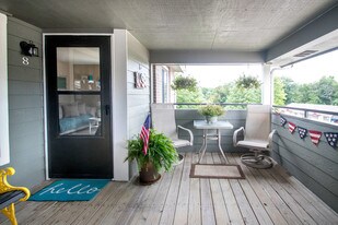 Country Hill Apartments and Townhomes