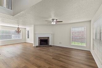 2807 Grants Lake Blvd in Sugar Land, TX - Building Photo - Building Photo