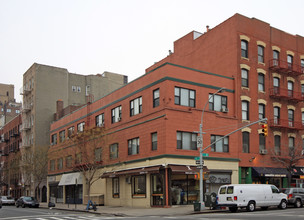 163-167 1st Ave in New York, NY - Building Photo - Building Photo