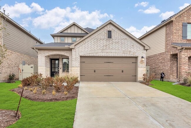 property at 10651 Whitejacket