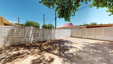 1207 Barelas St SW, Unit C in Albuquerque, NM - Building Photo - Building Photo