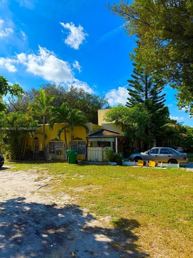 property at 1340 Peri St