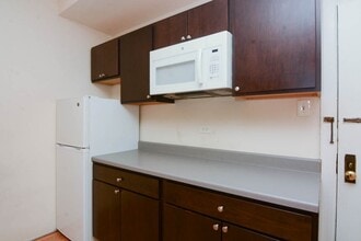 3335 W Diversey Ave in Chicago, IL - Building Photo - Building Photo
