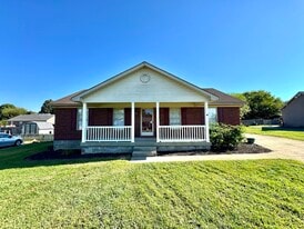 118 Thunder Spg Dr in Bardstown, KY - Building Photo