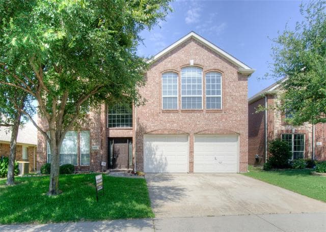 property at 11161 Balcones Dr
