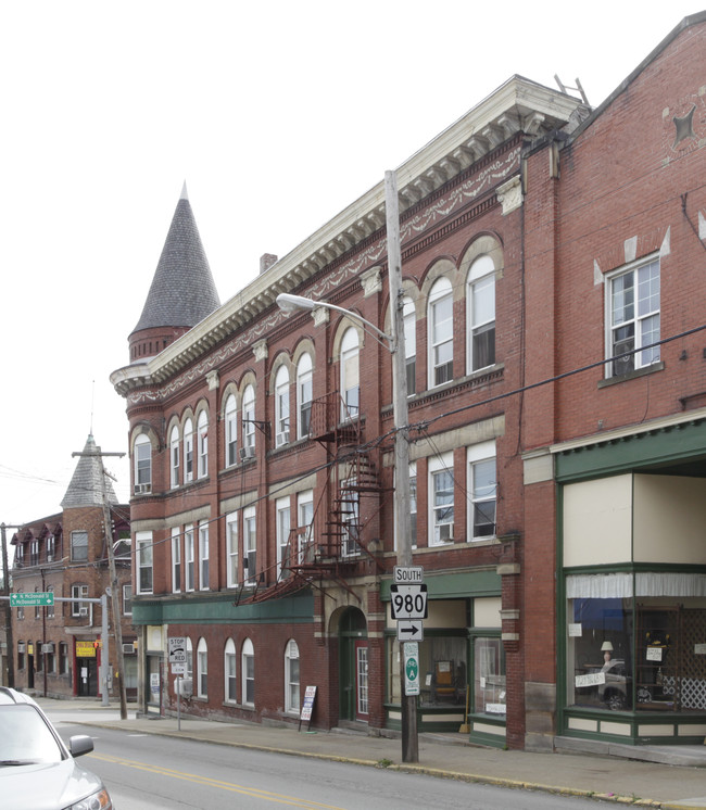 100-104 S McDonald St in Mcdonald, PA - Building Photo - Building Photo