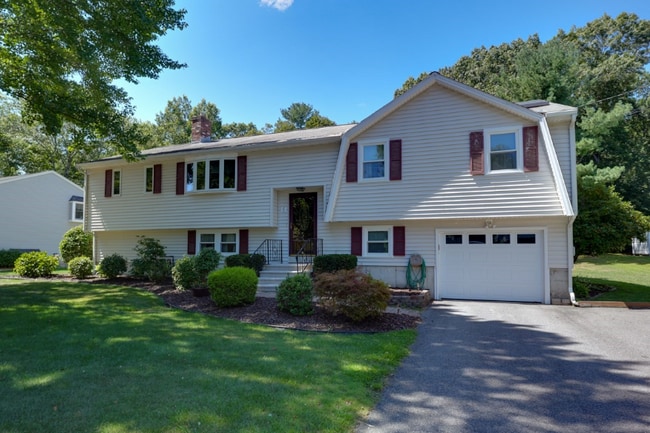 property at 6 Fairfax St