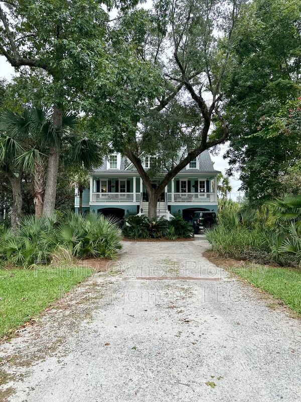 1969 N Creek Dr in Mount Pleasant, SC - Foto de edificio - Building Photo