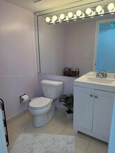 300 Three Islands Blvd, Unit 517 in Hallandale Beach, FL - Building Photo - Building Photo