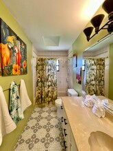 406 SE Justine Terrace in Port St. Lucie, FL - Building Photo - Building Photo