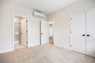 45505-45505 Campus Dr in Chilliwack, BC - Building Photo - Building Photo