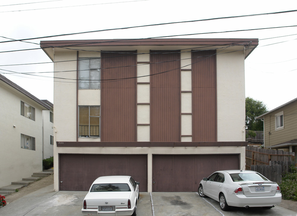 885 5th Ave in Pinole, CA - Foto de edificio