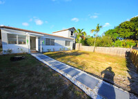 2219 Liberty St in Hollywood, FL - Building Photo - Building Photo