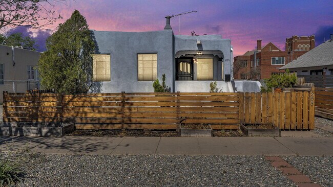 205 Harvard Dr SE in Albuquerque, NM - Building Photo - Building Photo