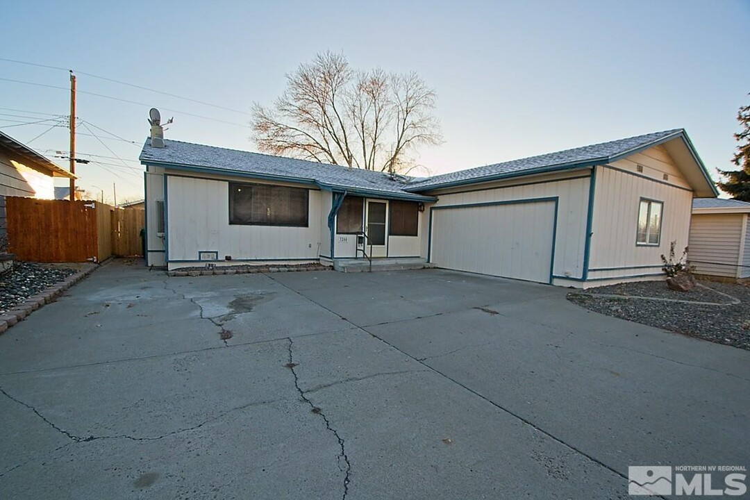 3200 Elaine Way in Sparks, NV - Building Photo