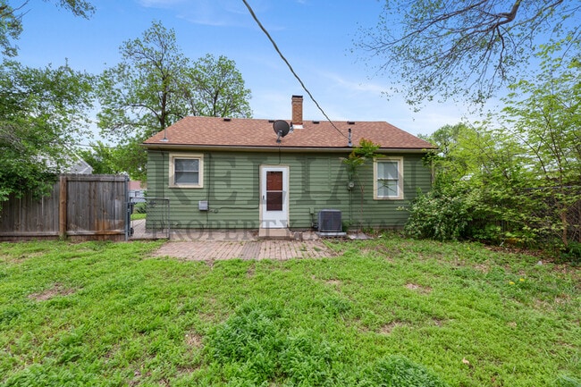 4114 Vesta Dr in Wichita, KS - Building Photo - Building Photo