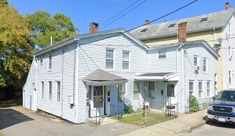 731-735 Bay St in Fall River, MA - Building Photo