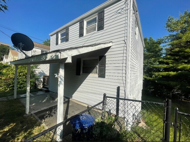 property at 714 Hestor Dr